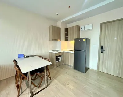Altitude Unicorn Sathorn - Tha Phraの1ベッドルームコンドミニアム（賃貸）、写真1/5