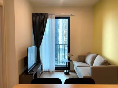 Condo 2 chambres à louer à Nue District R9, photo 2 sur 5