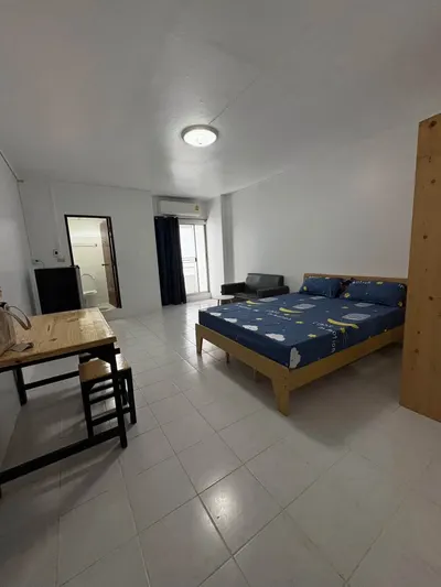 Condo for rent near MRT Bang Kapi, photo 1 of 3