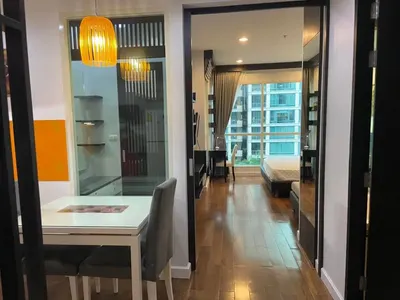 1-bed condo for rent near BTS Chit Lom, photo 2 of 5