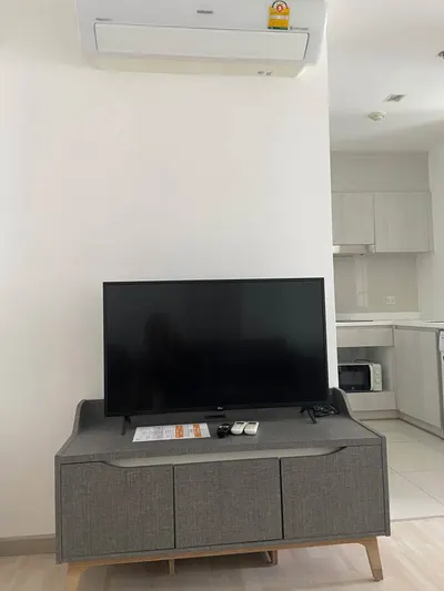 Studio condo for sale at Life One Wireless, photo 3 of 5