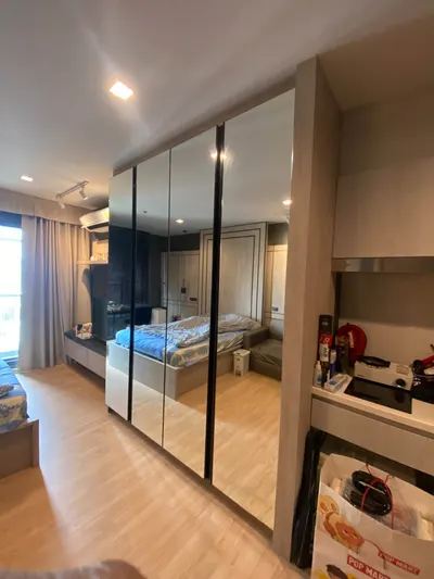 Studio condo for sale at Life One Wireless, photo 2 of 5