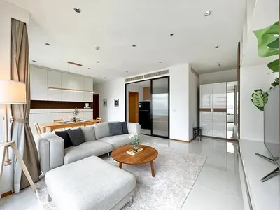 ให้เช่าคอนโด 2 ห้องนอน The Emporio Place รูปที่ 1 จาก 5