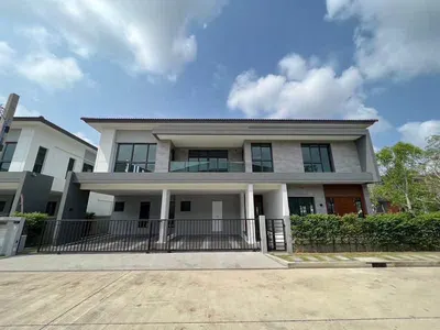 5-bed house for rent near BTS Bang Na, photo 1 of 5