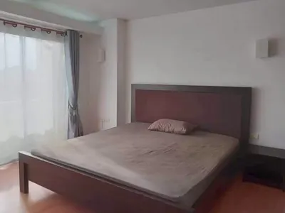 Studio condo for rent near MRT Sutthisan, photo 2 of 7