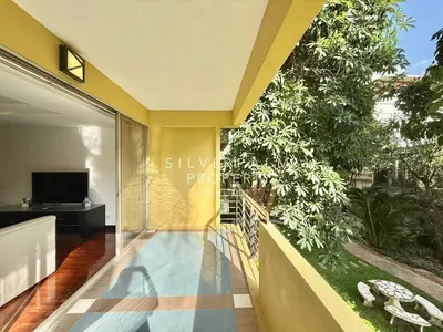 3-bed apartment for rent near BTS Thong Lo, photo 1 of 5