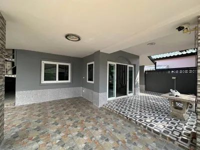 4-bed house for rent in Saphan Sung, photo 2 of 5