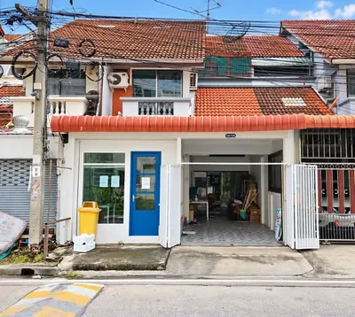 ให้เช่าทาวน์เฮาส์ 4 ห้องนอน ใกล้ MRT แยกปากเกร็ด รูปที่ 1 จาก 5