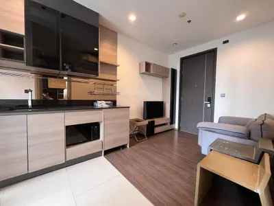 Condo 1 chambre à louer à THE LINE Asoke-Ratchada, photo 1 sur 5
