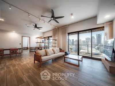Condo 4 chambres à louer à The Lofts Asoke, photo 2 sur 5