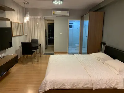 Supalai Park Ekkamai - Thonglor的开间公寓出租，第2张，共5张