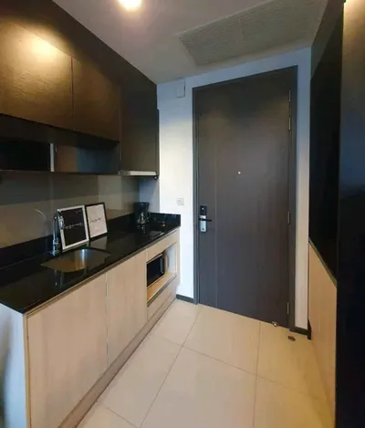 Condo 1 chambre à louer à The Edge Sukhumvit 23, photo 8 sur 10