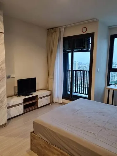 1-bed condo for rent near BTS Ha Yaek Lat Phrao, photo 1 of 5