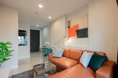 1-bed condo for rent at The Crest Sukhumvit 34, photo 2 of 10