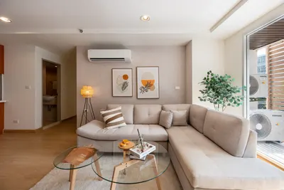 3-bed condo for sale near MRT Khlong Toei, photo 1 of 5