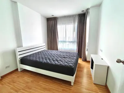1-bed condo for rent near BTS Bang Wa, photo 1 of 5