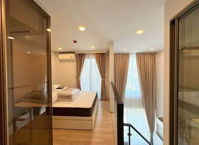 Condo 2 chambres à louer près de la station BTS Bang Na, photo 2 sur 5