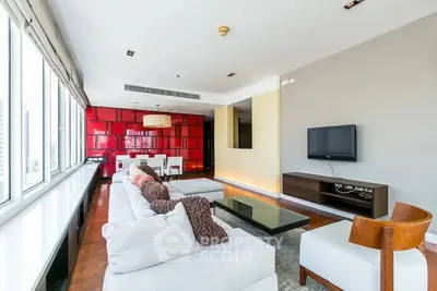 Condo 3 chambres à louer près de la station BTS Phrom Phong, photo 2 sur 5