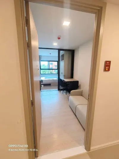 Condo for rent near MRT Bang Khun Non, photo 2 of 5