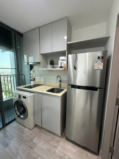 Condo à louer à Ideo Mobi Sukhumvit, photo 3 sur 5