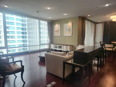 Condo 3 chambres à louer près de la station BTS Chit Lom, photo 5 sur 5