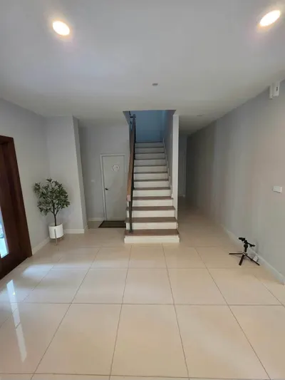 4-bed house for sale at The City Ramintra-Wongwaen 2, photo 4 of 5