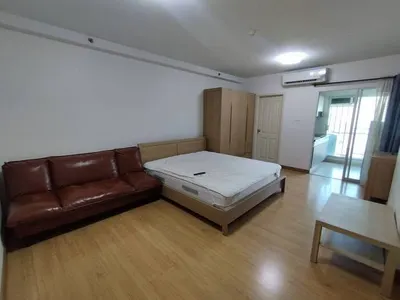 Supalai Veranda Ratchawipha-Pracha Chuen的开间公寓出租，第2张，共5张