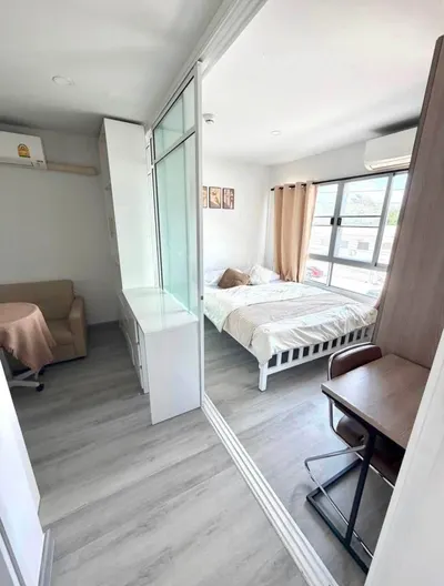 Studio à louer près de la station BTS Sena Nikhom, photo 4 sur 5