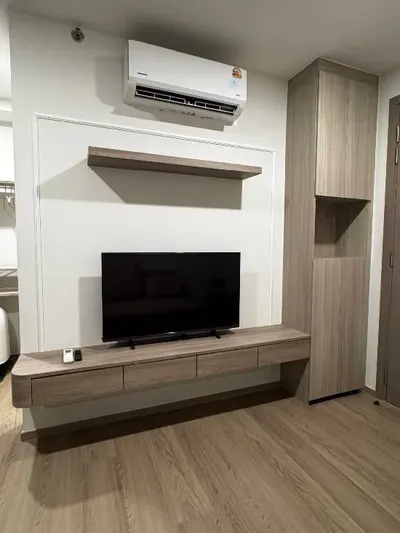 Condo 1 chambre à louer près de la station MRT Bang Khun Non, photo 4 sur 5