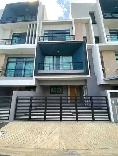 Nirvana ABSOLUTE Krungthep Kreethaの3ベッドルーム一戸建て（賃貸）、写真6/10
