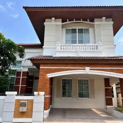 达铃灿区的4房独栋住宅出租，第1张，共5张