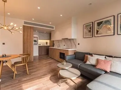 2-bed condo for rent at MUNIQ Sukhumvit 23, photo 2 of 5