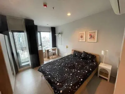 1-bed condo for rent at LIFE Asoke - Rama 9, photo 1 of 5