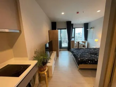 1-bed condo for rent at LIFE Asoke - Rama 9, photo 3 of 5