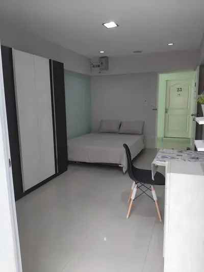 Room for rent near MRT Sutthisan, photo 1 of 3