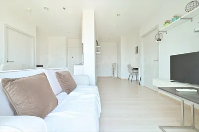2-bed condo for rent at Noble Revolve Ratchada 1, photo 2 of 5