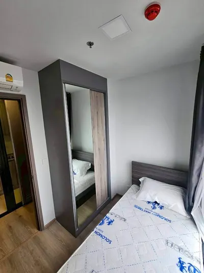 2-bed condo for rent near MRT Tao Poon, photo 3 of 5