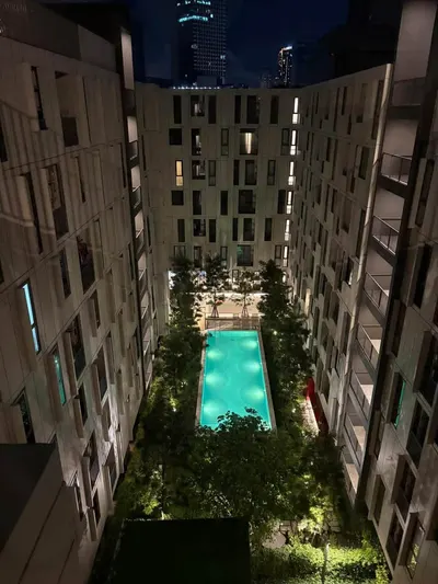 Studio condo for rent near MRT Huai Khwang, photo 1 of 5