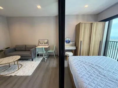 1-bed condo for rent at The Politan Rive, photo 8 of 10