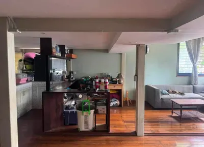 2-bed house for rent near MRT Huai Khwang, photo 5 of 5