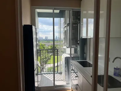 Condo for rent at The Saint Residences, photo 5 of 5