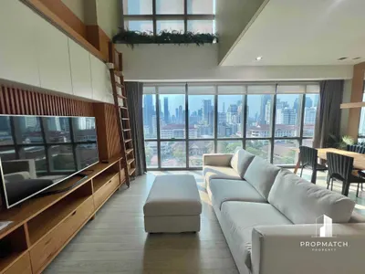 Condo 2 chambres à louer près de la station BTS Asok, photo 2 sur 5