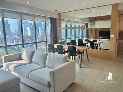Condo 2 chambres à louer près de la station BTS Asok, photo 3 sur 5