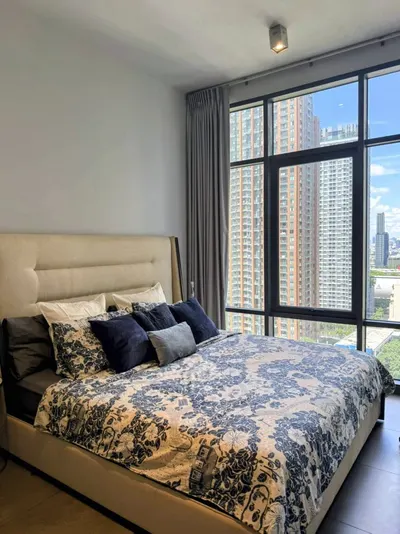 1-bed condo for rent at The Lofts Asoke, photo 3 of 5
