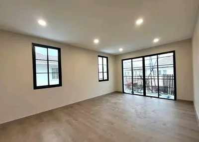 4-bed house for sale near MRT Bang Phlu, photo 4 of 4