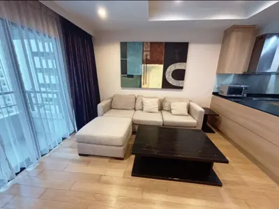 Condo 2 chambres à louer près de la station BTS Sala Daeng, photo 3 sur 5