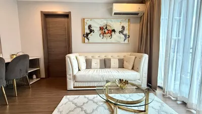 Condo 1 chambre à louer près de la station MRT Phra Ram 9, photo 3 sur 5