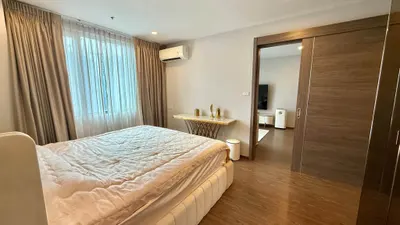 Condo 1 chambre à louer près de la station MRT Phra Ram 9, photo 2 sur 5