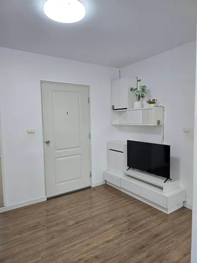 Condo for rent near BTS Bearing, photo 4 of 5
