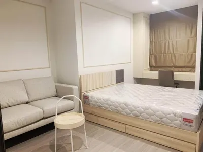 Studio à louer près de la station MRT Lat Phrao, photo 2 sur 5